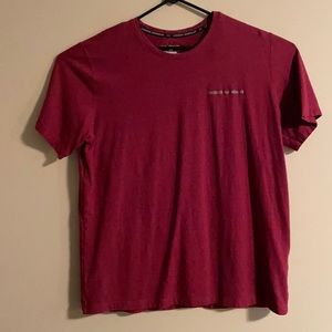 Men’s Under Armour Loose Fit Tee. Size 2XL